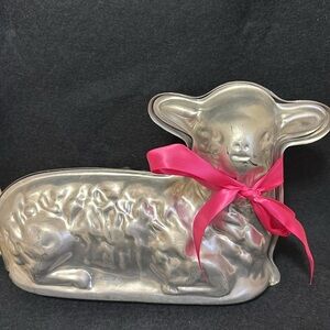 Antique Vintage Aluminum Easter Lamb Lying Down Cake Pan  Mold- 2 pieces 8 X 11"